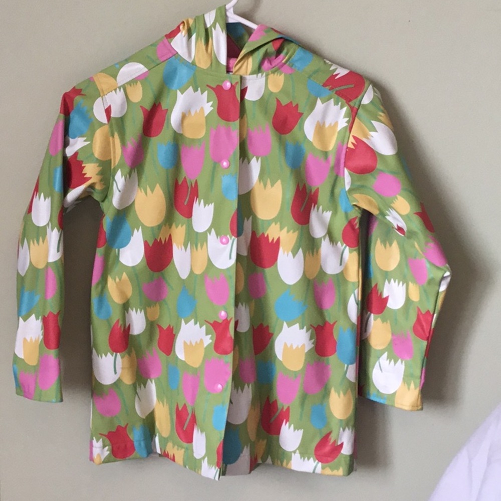 Heartstrings raincoat size 5/6